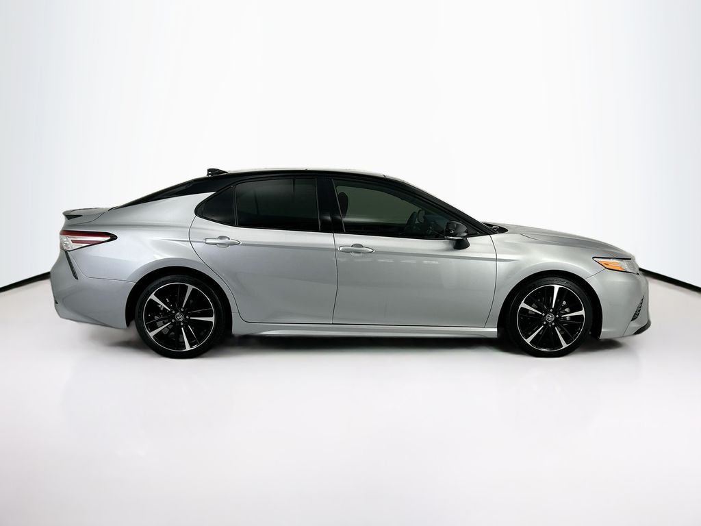 Thumbnail: 2020 Toyota Camry - 4