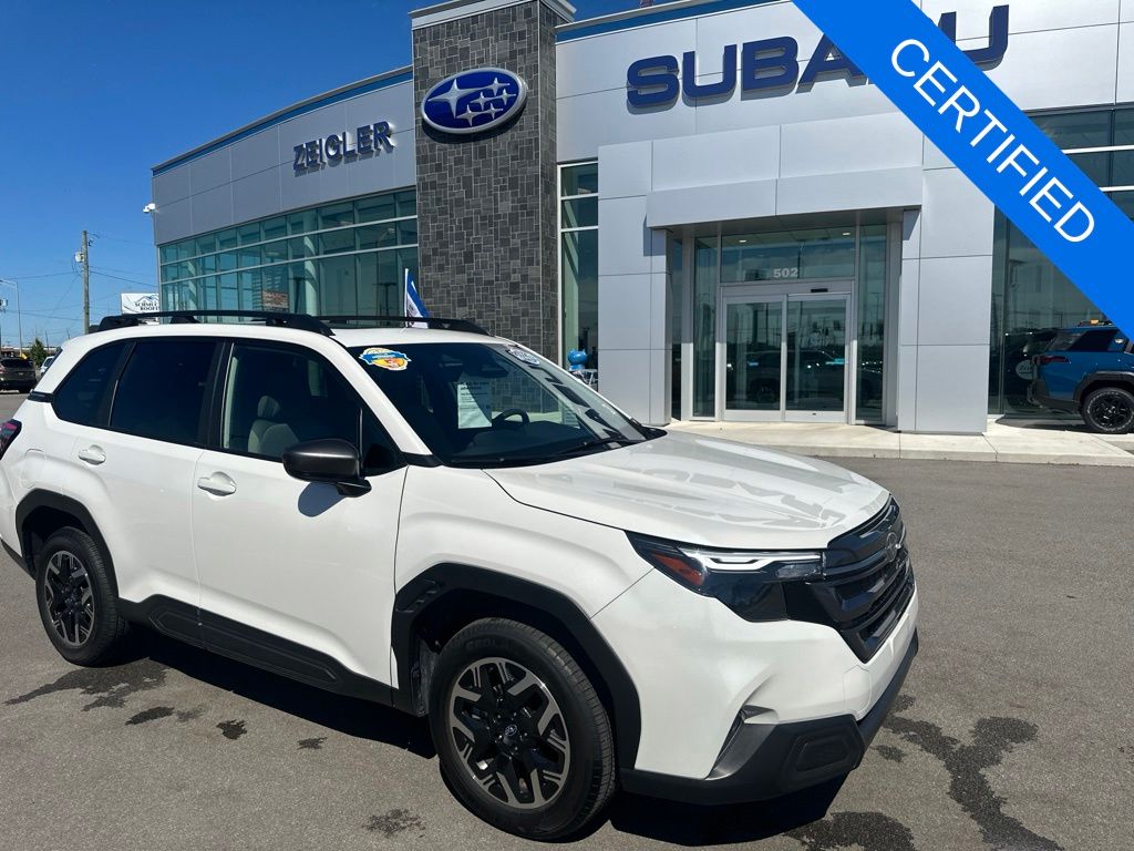 Crystal White Pearl 2025 Subaru Forester Premium Crossover AWD SUV / Crossover All-Wheel Drive Continuously Variable Transmission
