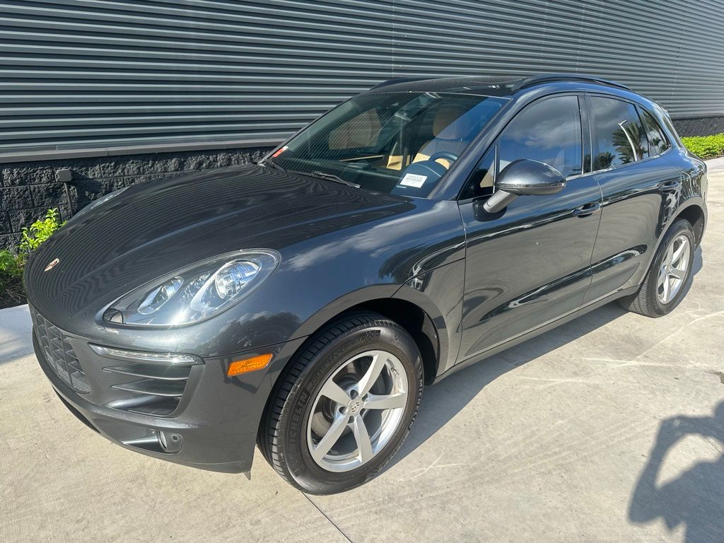 2017 Porsche Macan  3