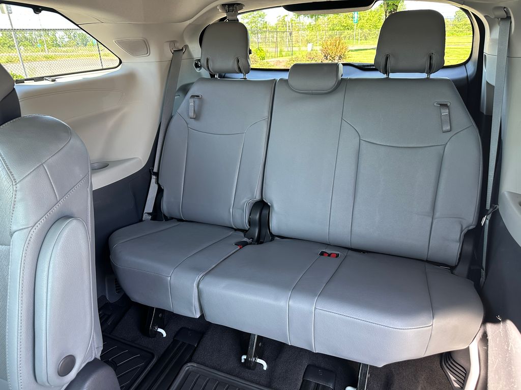2021 Toyota Sienna Limited