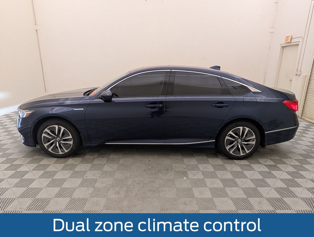 Certified Used 2018 Blue Honda EX image 10