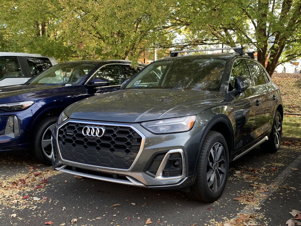 Thumbnail: 2023 Audi Q5 - 3