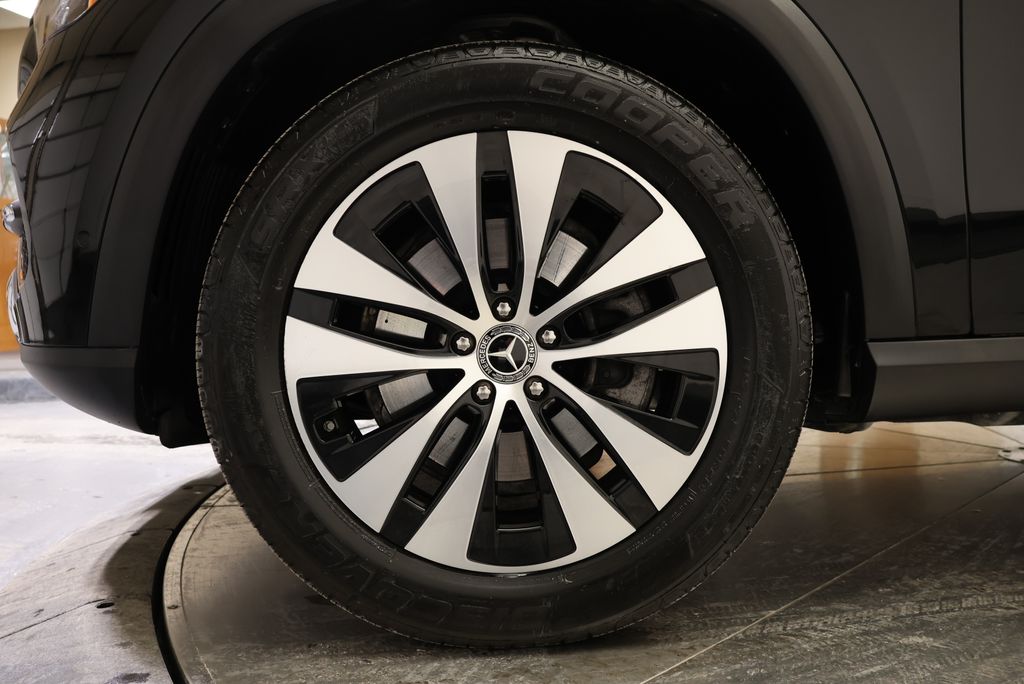 Thumbnail: 2026 Mercedes-Benz GLE - 11