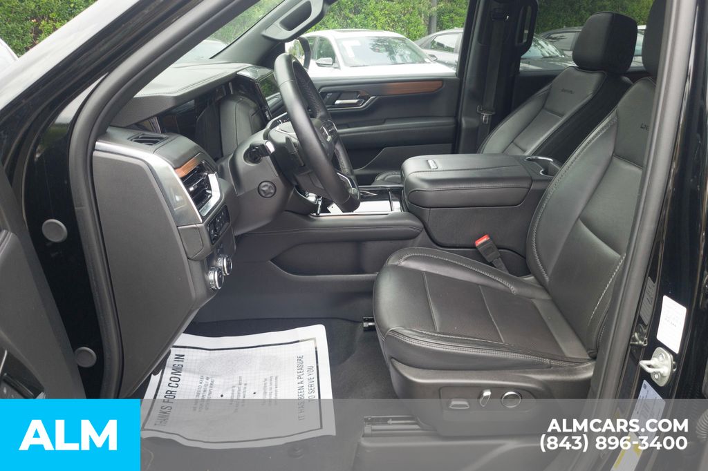 Used 2025 Onyx Black GMC Denali image 16