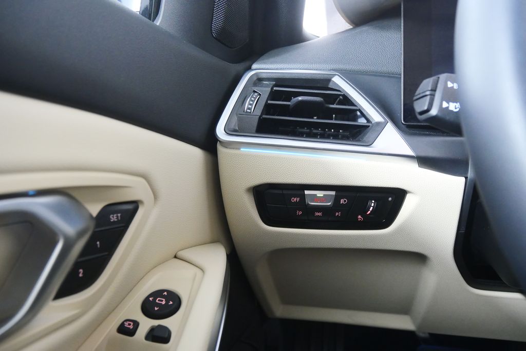 Thumbnail: 2023 BMW 3 Series - 20