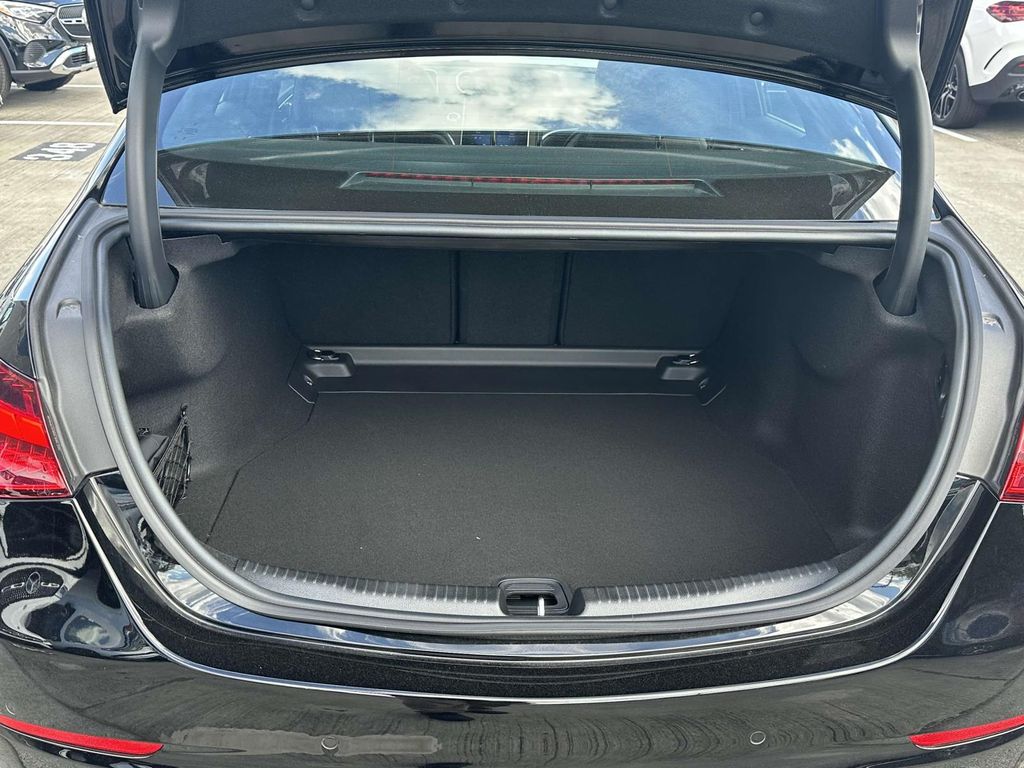 2025 Mercedes-Benz C-Class C 300 16