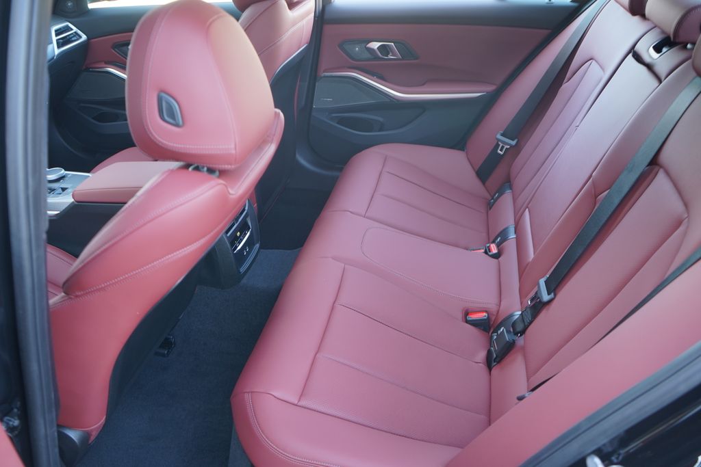 Thumbnail: 2025 BMW 3 Series - 19