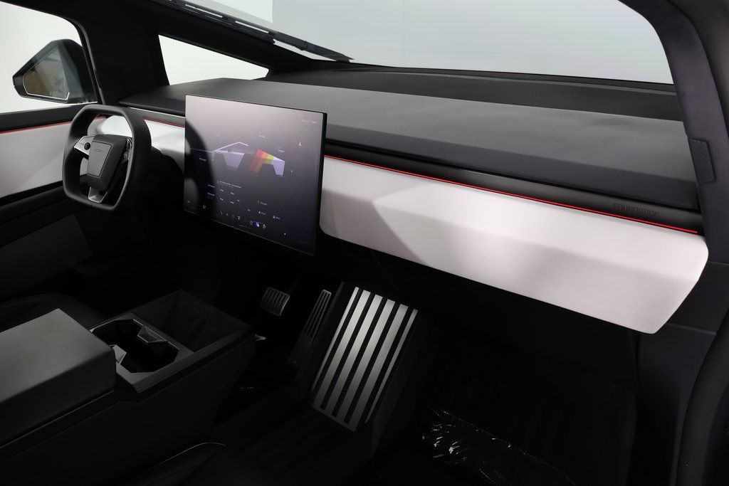 Thumbnail: 2024 Tesla Cybertruck - 9