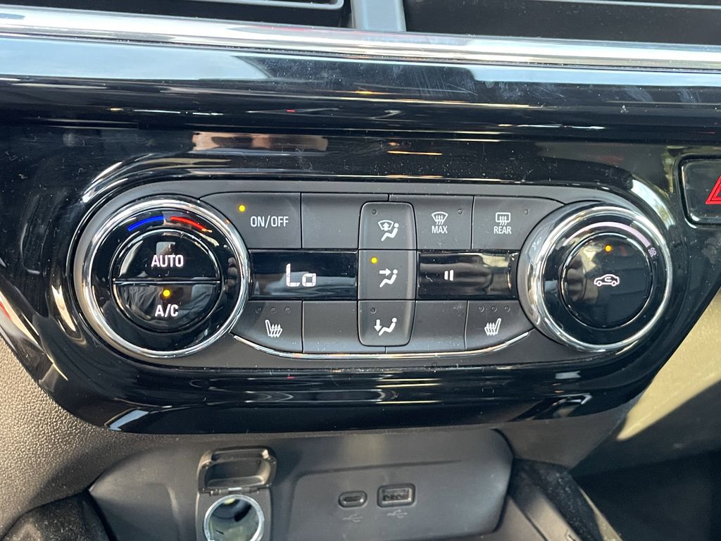 used 2025 Chevrolet Trax car, priced at $24,991