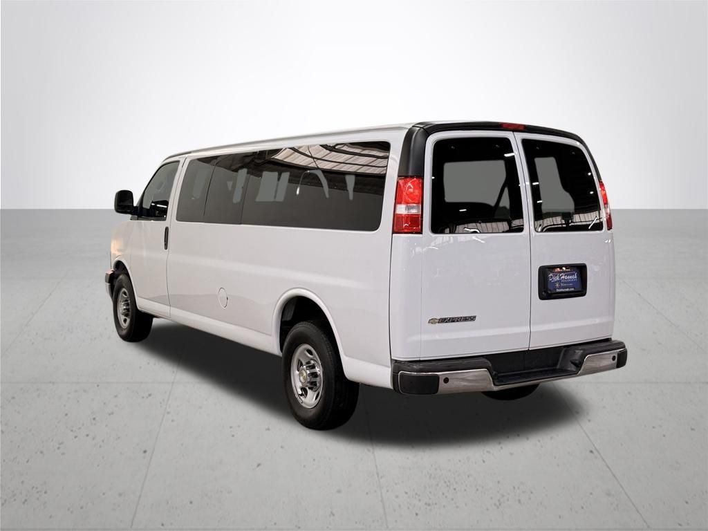 2024 Chevrolet Express 3500 LT
