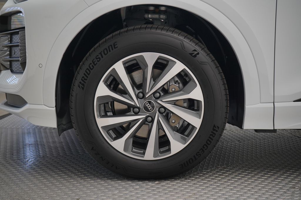 2025 Audi Q6 e-tron Premium 2