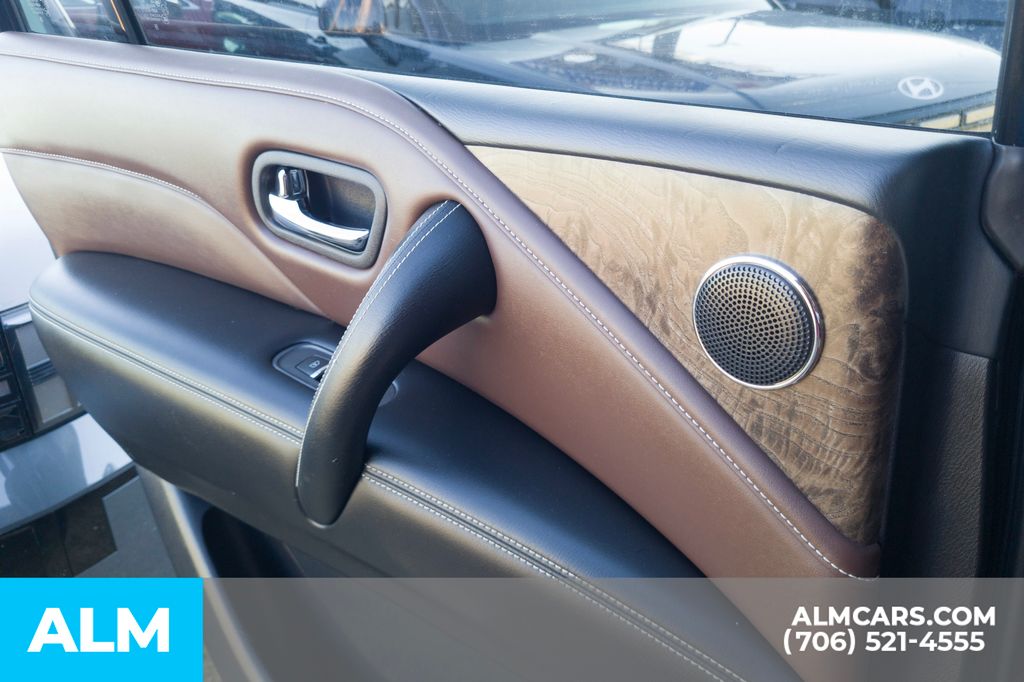 Used 2022 Blue INFINITI Premium Select image 26