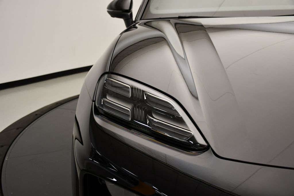 Thumbnail: 2025 Porsche Macan - 14