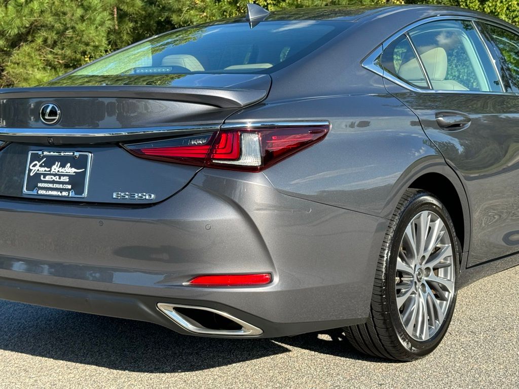 2021 Lexus ES 350 15