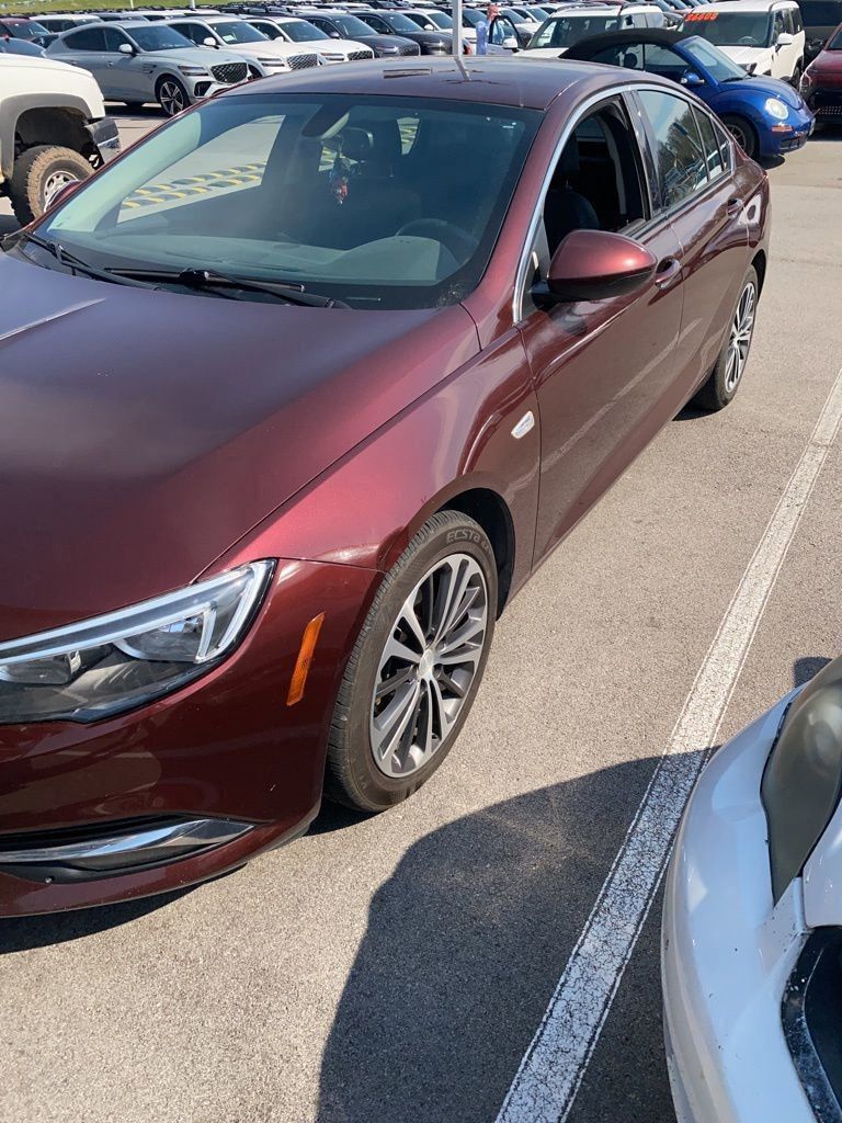 Rioja Red Metallic 2018 Buick Regal Sportback Preferred II FWD Sedan Front-Wheel Drive 9-Speed Automatic