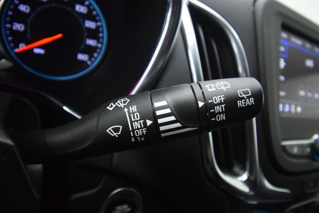 used 2024 Chevrolet Equinox car
