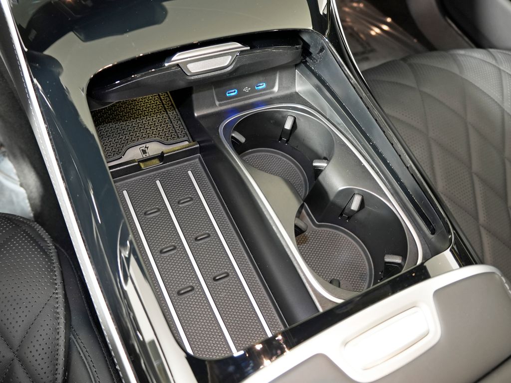 used 2025 Mercedes-Benz S-Class car, priced at $114,422