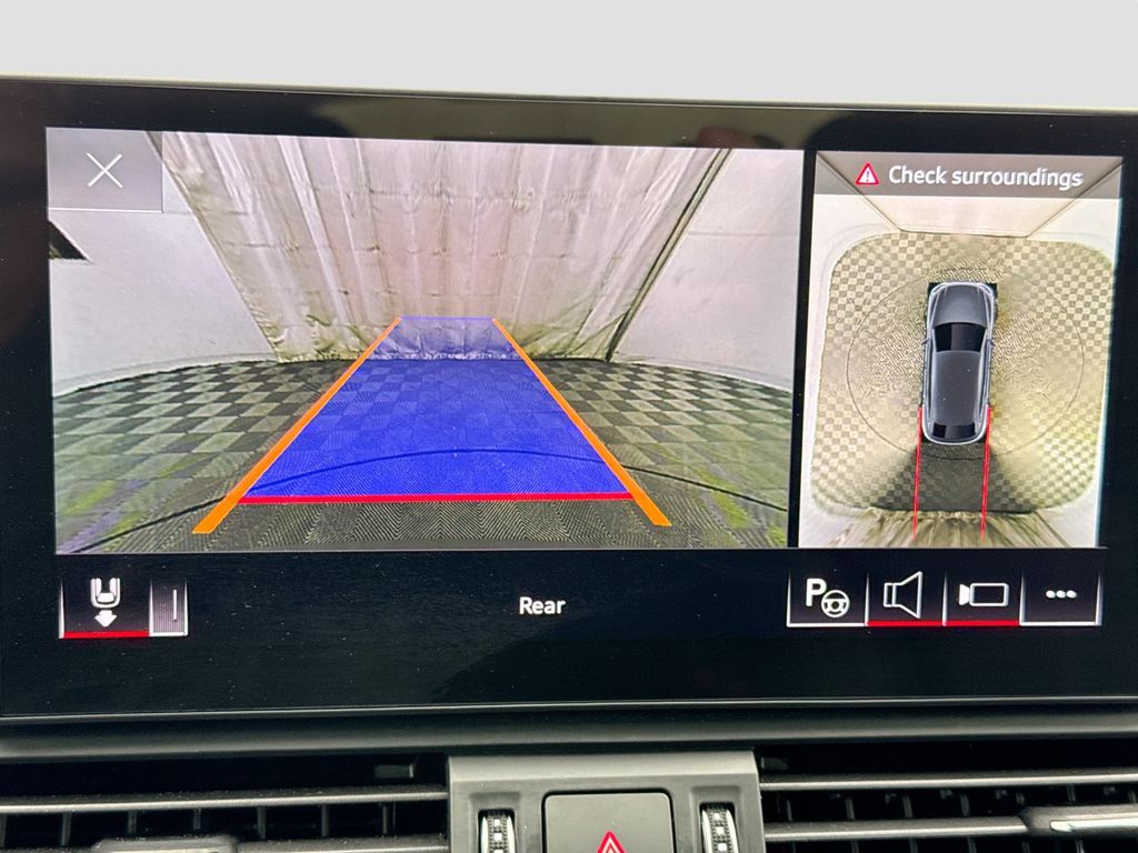 Thumbnail: 2023 Audi Q5 - 15