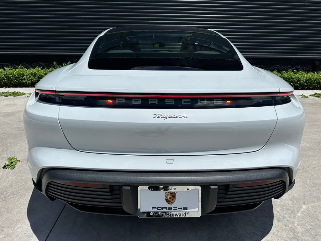 2023 Porsche Taycan  11