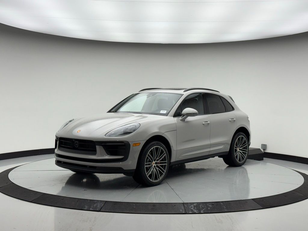 Thumbnail: 2026 Porsche Macan - 1