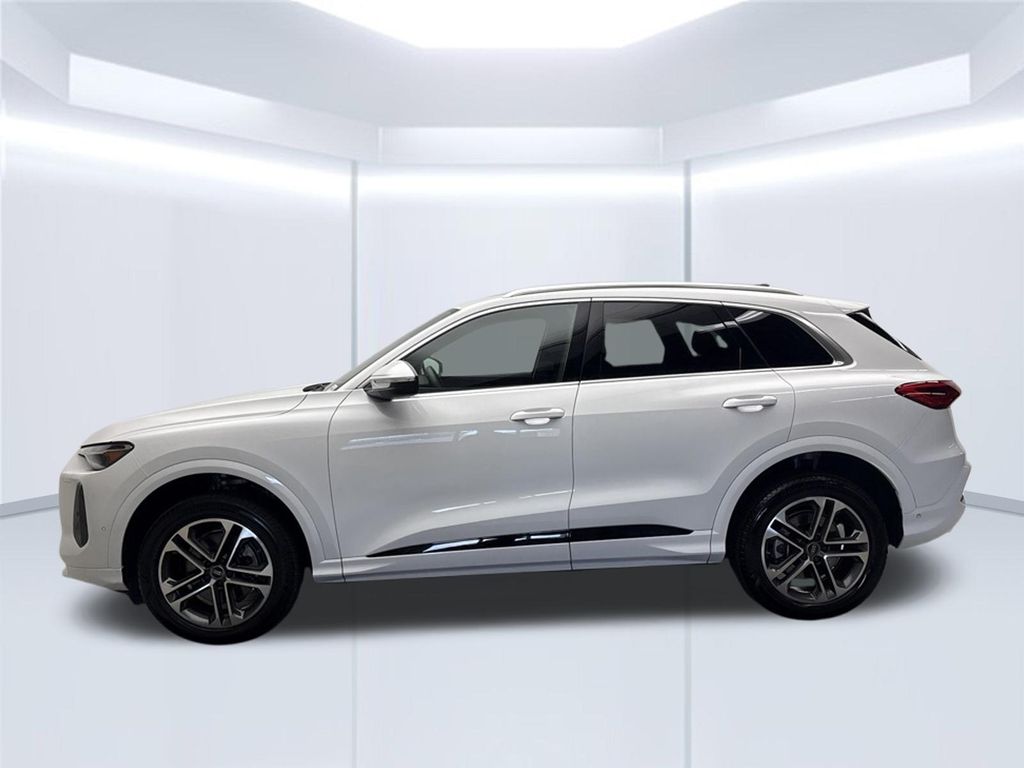 Thumbnail: 2025 Audi Q5 - 2