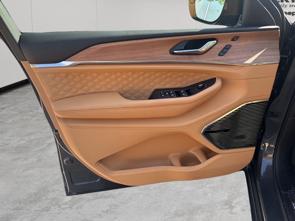 New Car 2025 Jeep Grand Cherokee  Summit For Sale Under $70,000 In Austin, Texas