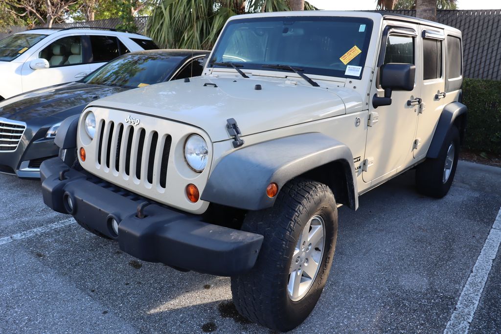 2011 Jeep Wrangler Unlimited Sport 2