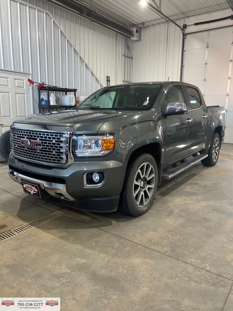 Mineral Metallic 2018 GMC Canyon Pickup Truck Four-Wheel Drive 8-Speed Automatic