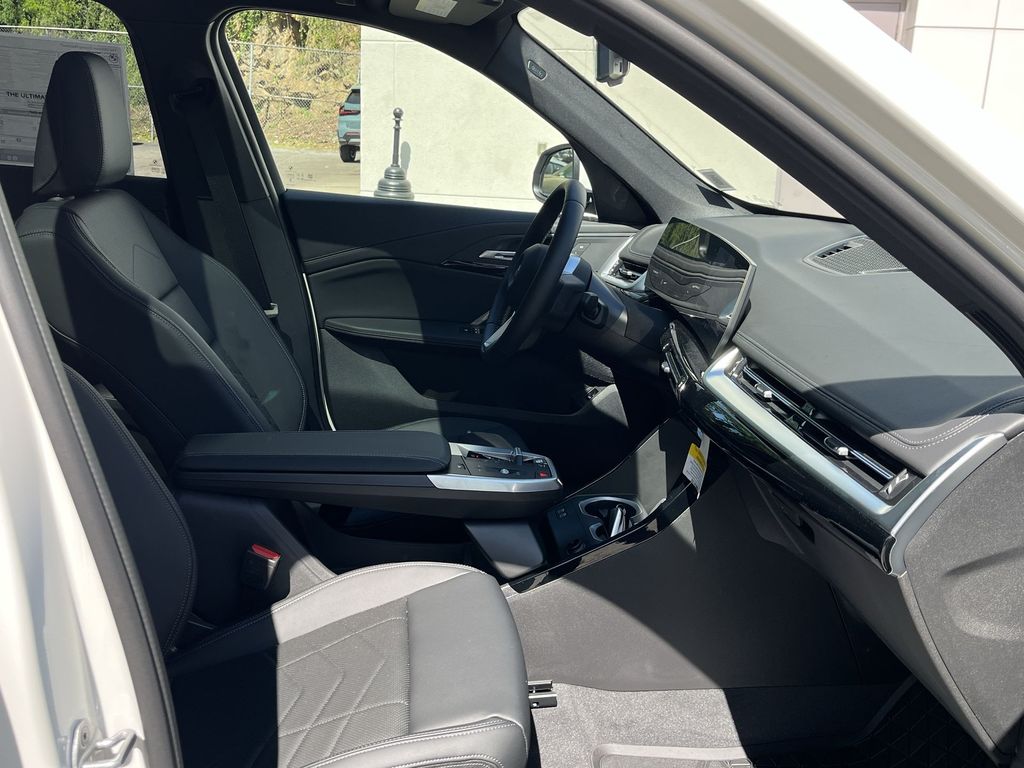 2025 BMW X1 xDrive28i 25