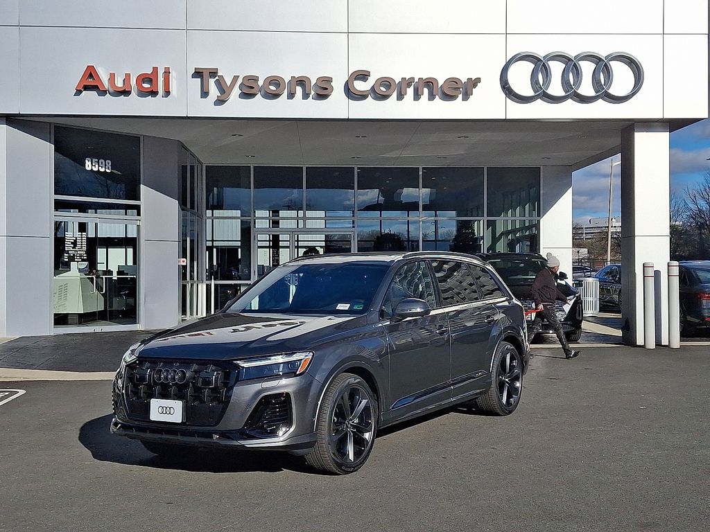 Thumbnail: 2026 Audi Q7 - 1