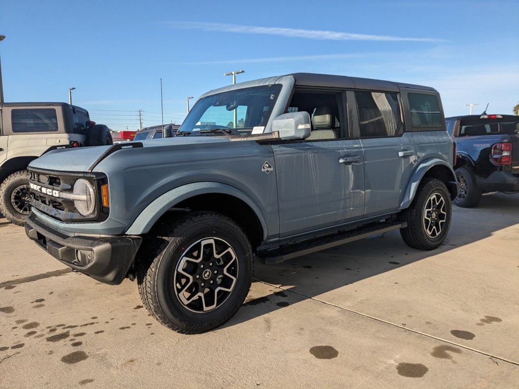 2024 Ford Bronco Outer Banks