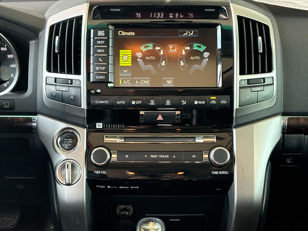 Thumbnail: 2015 Toyota Land Cruiser - 14