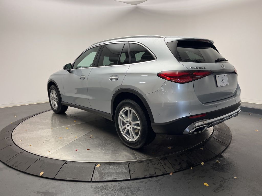 Thumbnail: 2026 Mercedes-Benz GLC - 5