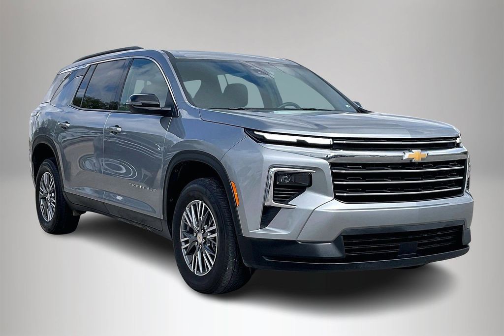 Used 2025 Chevrolet Traverse LT 4D Sport Utility