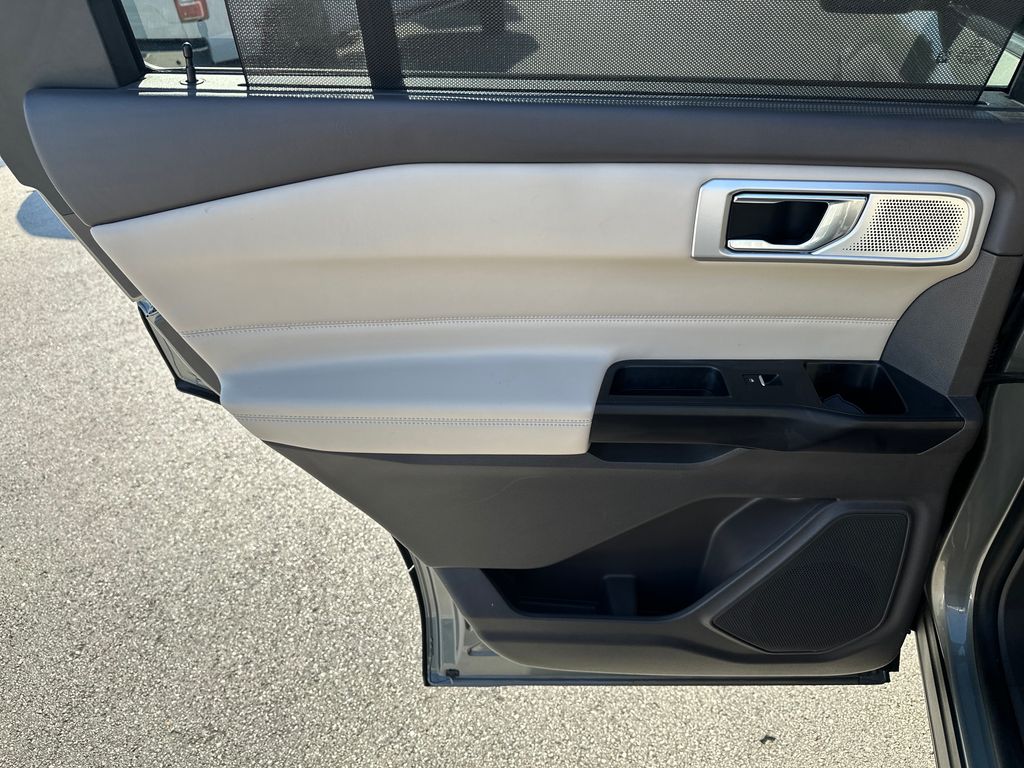 Used Car 2020 Ford Explorer  Platinum For Sale Under $30,000 In Austin, Texas