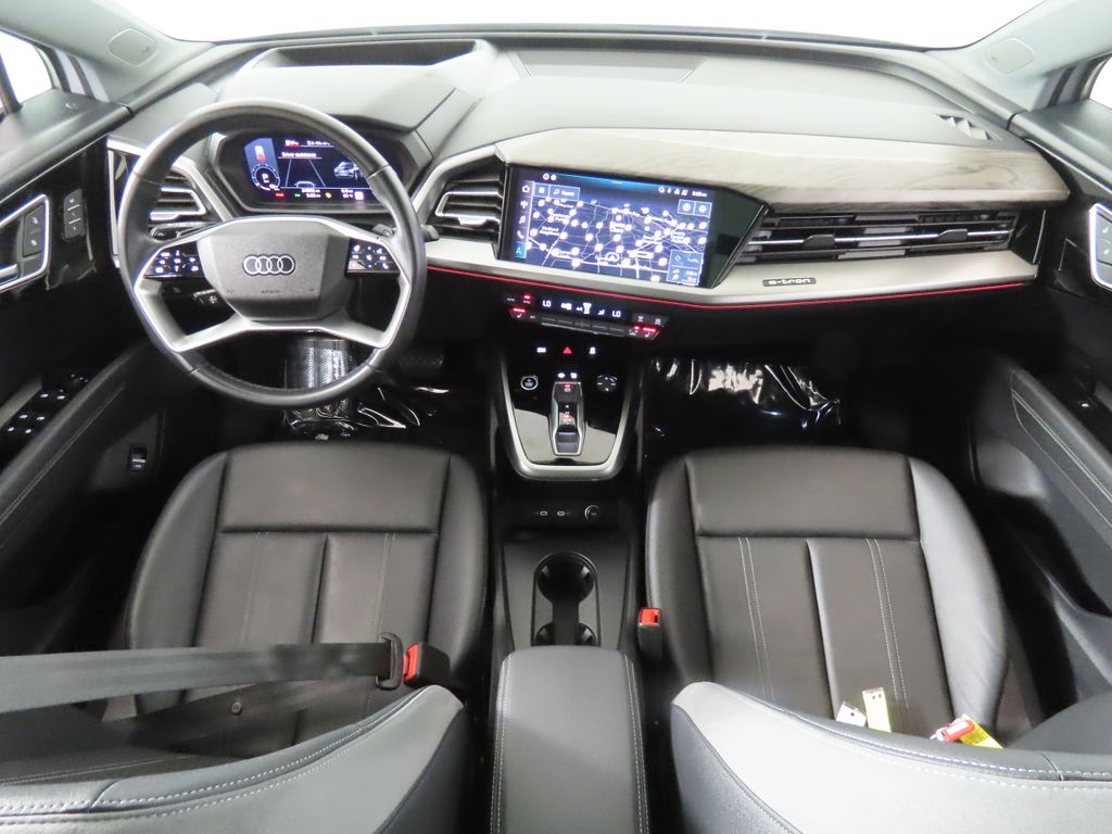Thumbnail: 2023 Audi Q4 e-tron - 12