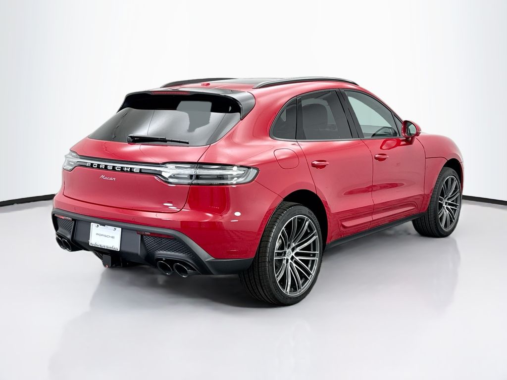 Thumbnail: 2026 Porsche Macan - 7