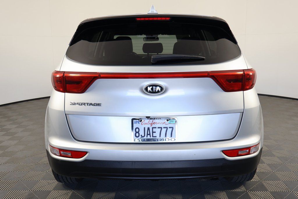 Thumbnail: 2017 Kia Sportage - 5
