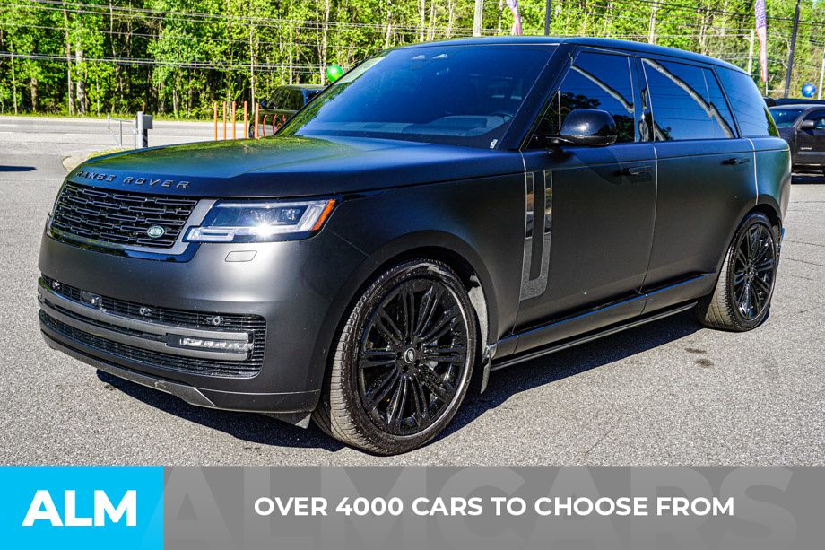 Used 2024 Black Land Rover SE image 3