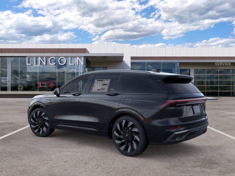 Thumbnail: 2026 Lincoln Nautilus - 4