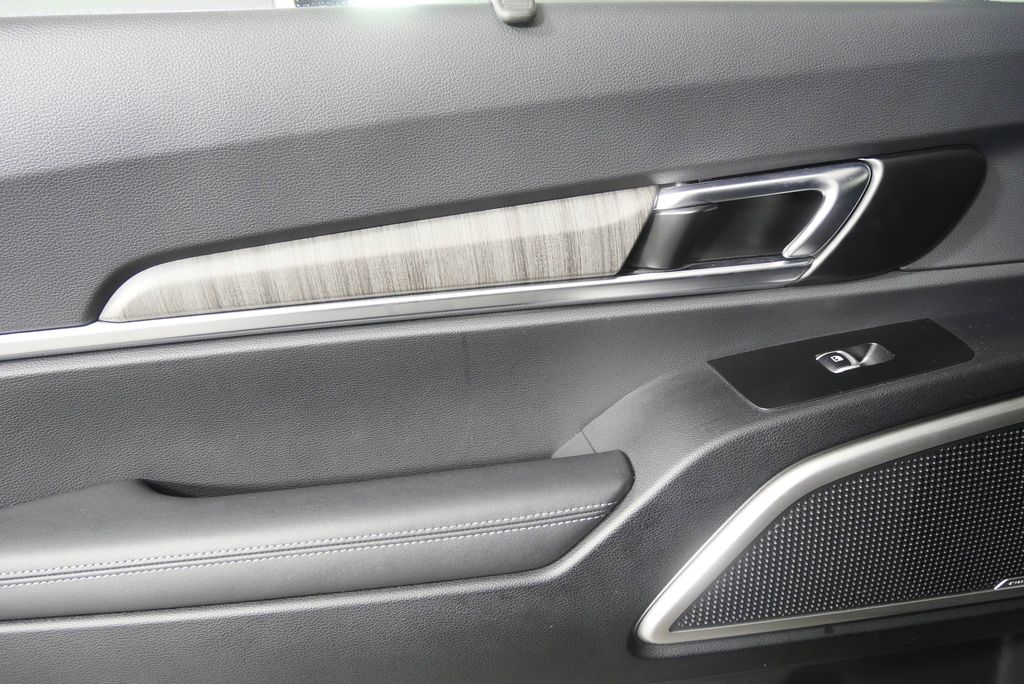 Thumbnail: 2023 Kia Telluride - 13