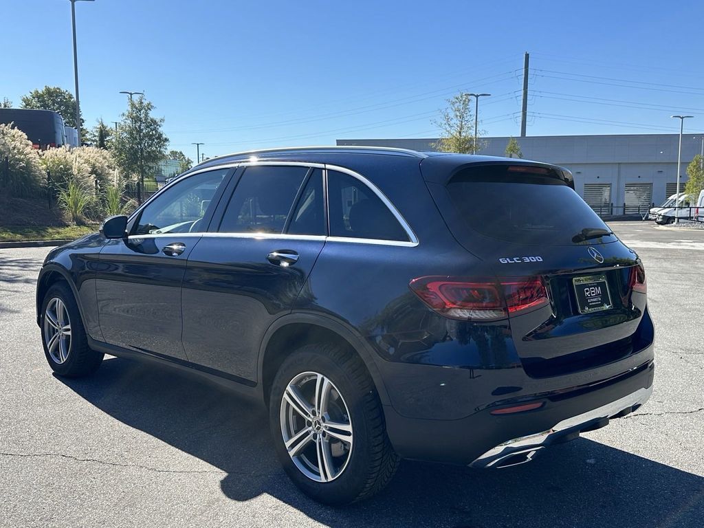 2022 Mercedes-Benz GLC GLC 300 5