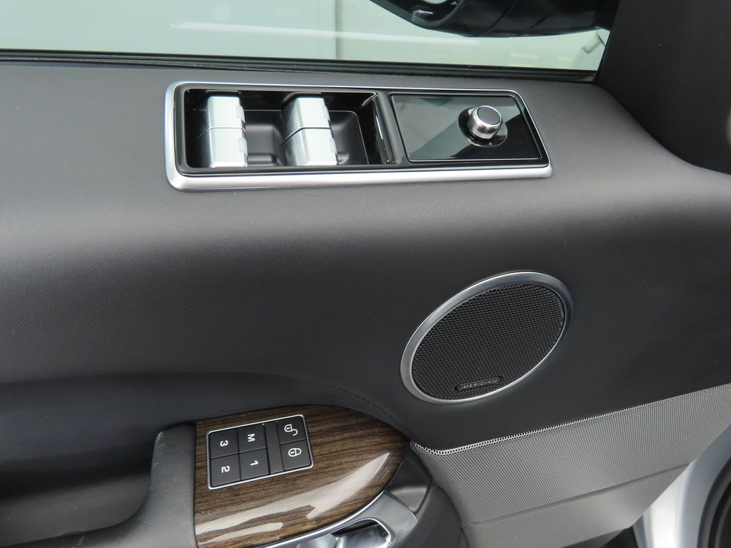 Thumbnail: 2018 Land Rover Range Rover Sport - 23