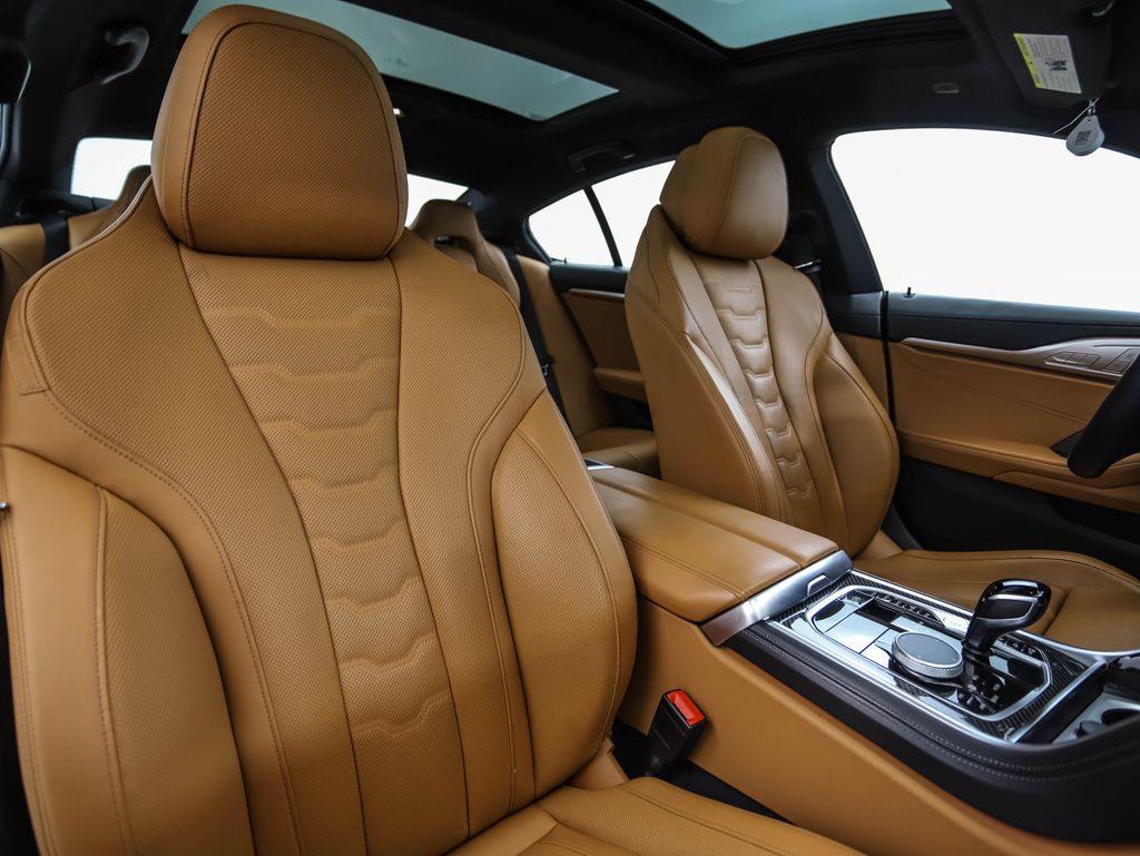 Thumbnail: 2023 BMW 8 Series - 31