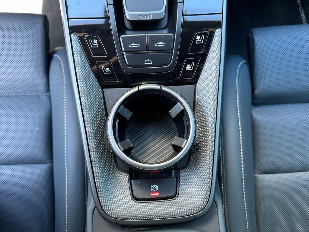 Thumbnail: 2024 Porsche 911 - 26