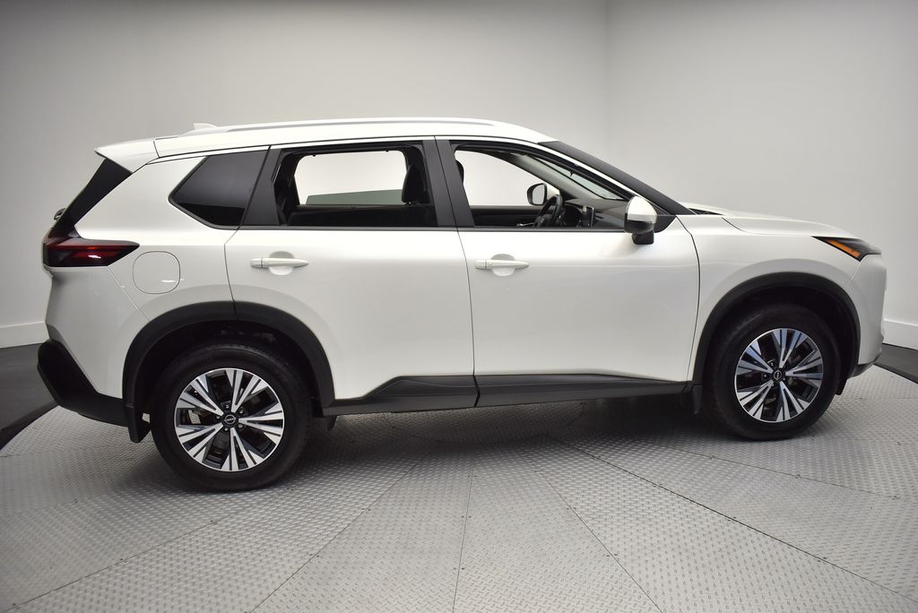 Thumbnail: 2023 Nissan Rogue - 4