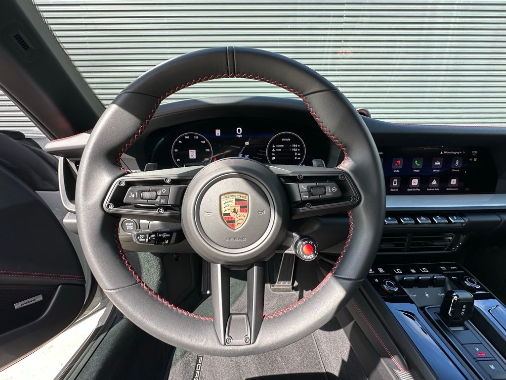 Thumbnail: 2026 Porsche 911 - 16