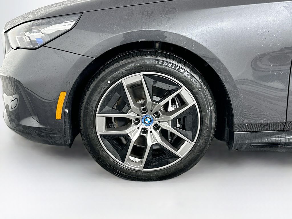 Thumbnail: 2024 BMW i5 - 23