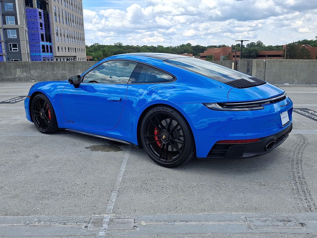 Thumbnail: 2022 Porsche 911 - 3