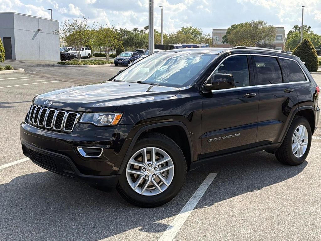 2017 Jeep Grand Cherokee Laredo